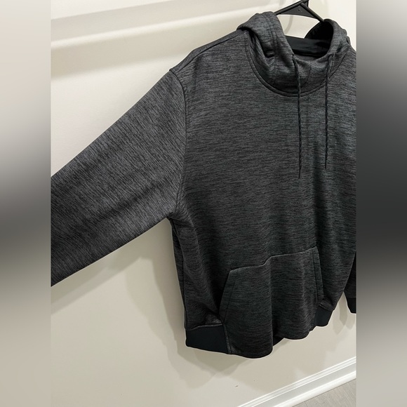 Under Armour Hoodie - Picture 4 of 4